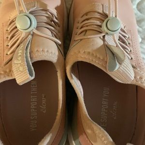Light pink limited edition cloves sneakers
